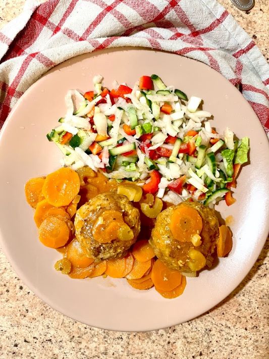 kiaulienos-maltinukai-su-troskintomis-morkomis