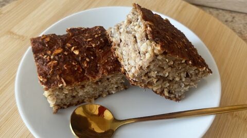 greitas-obuoliu-ir-aviziniu-dribsniu-pyragas